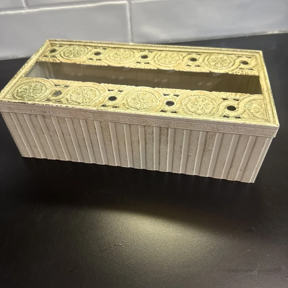 Lovely Vintage White Gold Filigreed Tissue Kleenex Box 10 1/4 x 5 x 3 1/2
